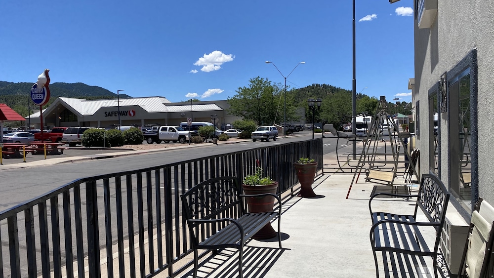 Motel 6 Williams AZ Downtown Grand Canyon - photo 25