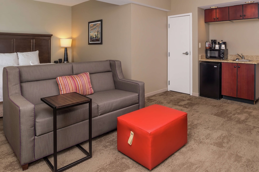 Hampton Inn & Suites Charlotte Arrowood Rd. - photo 35