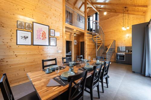 Drvena bajka Ville za odmor Magnolia i Kamelia in Bilje, Croatia