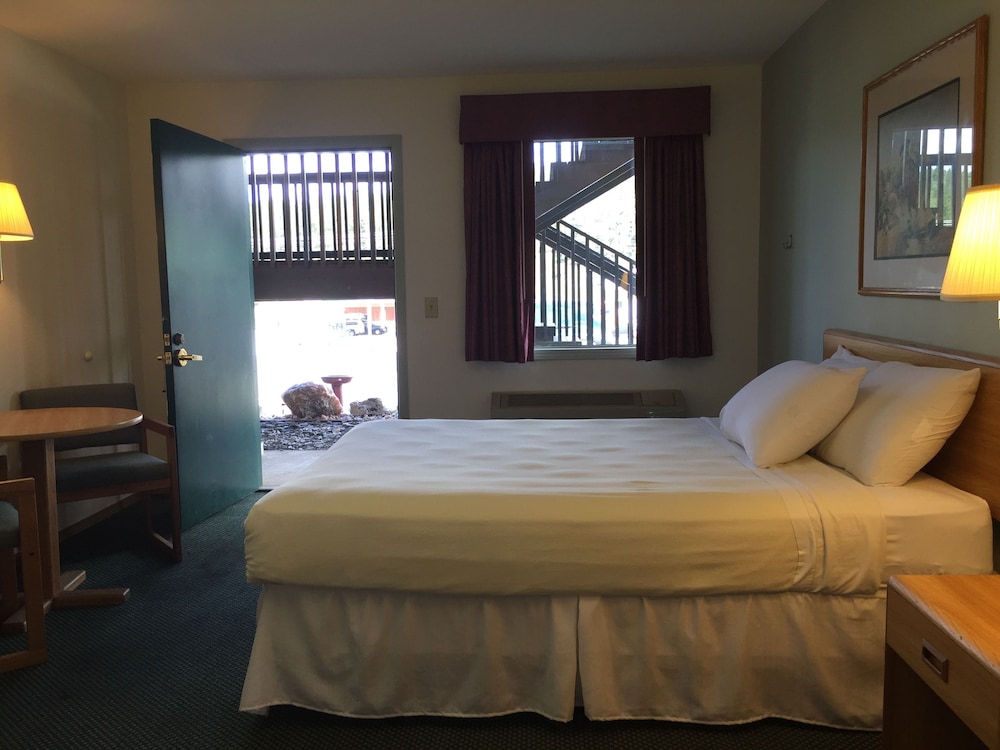 Americas Best Value Dakota Cowboy Inn - photo 21