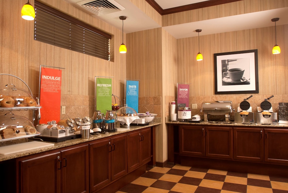 Hampton Inn Tomah - photo 26