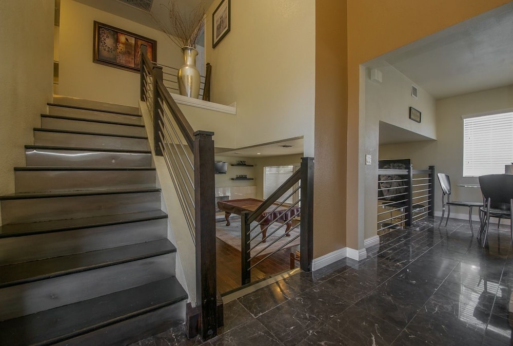 4br 9m to Vegas Strip with Spa - photo 11