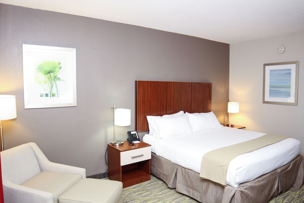 Holiday Inn Express & Suites Vicksburg by IHG - photo 7