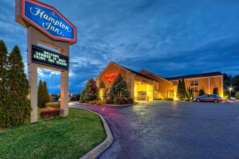 Hampton Inn Morristown - photo 5