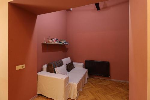 Spacious 1BR Apartment In The Heart of Tbilisi