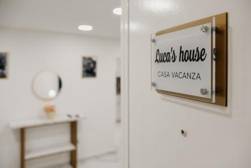 Luca s house — 4-Star Luxury Hotel in Naples, Italy