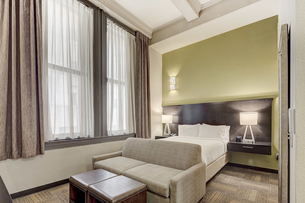 Staybridge Suites Baltimore Inner Harbor by IHG - photo 17