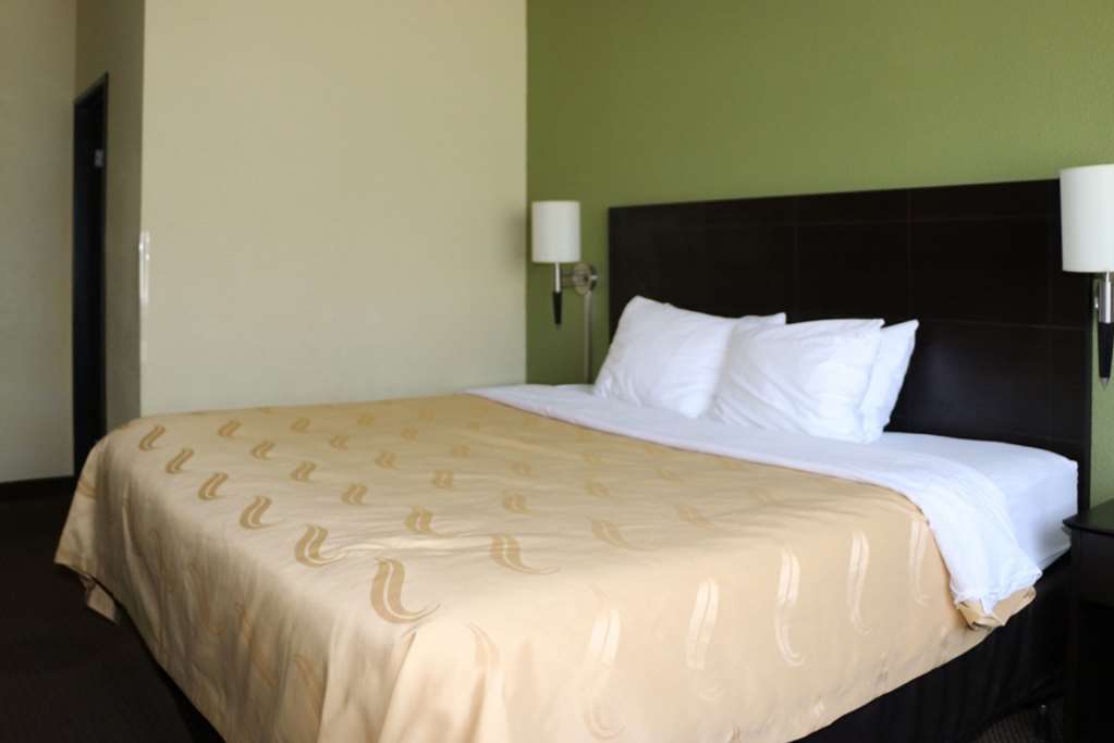 Quality Inn Evansville Eastland Area - photo 16