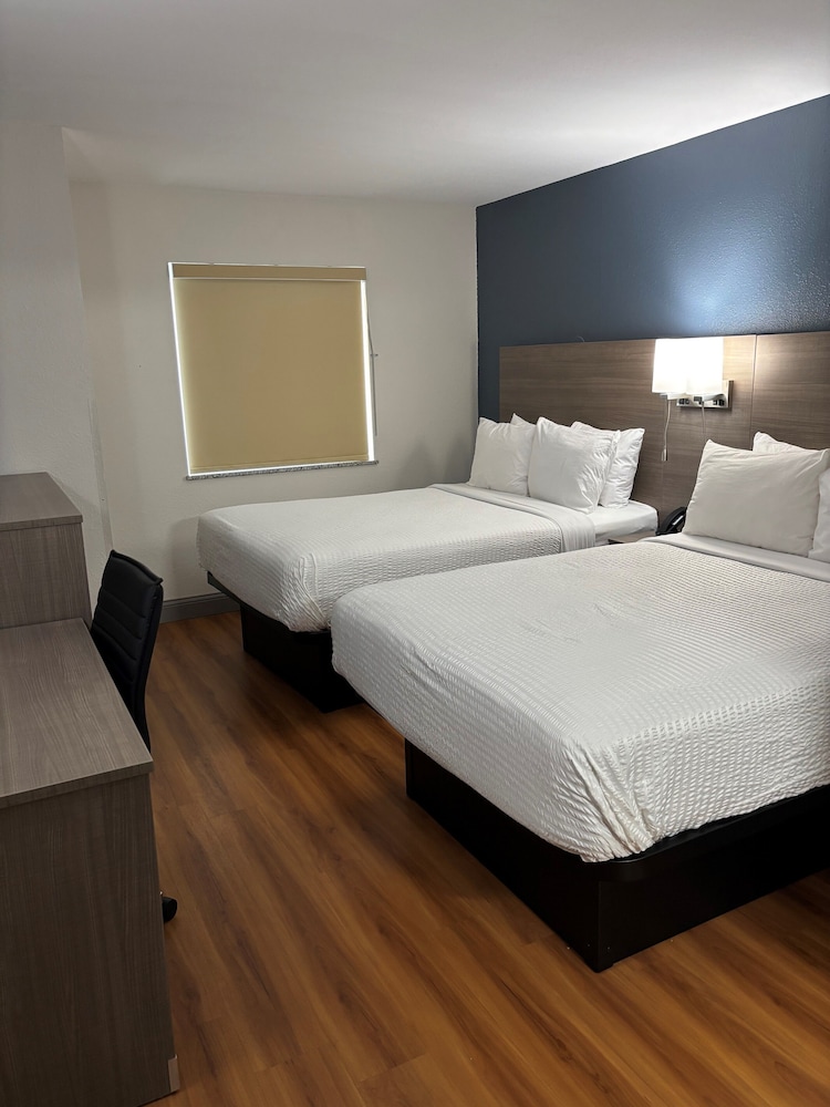 Baymont by Wyndham Kingdom City - photo 8