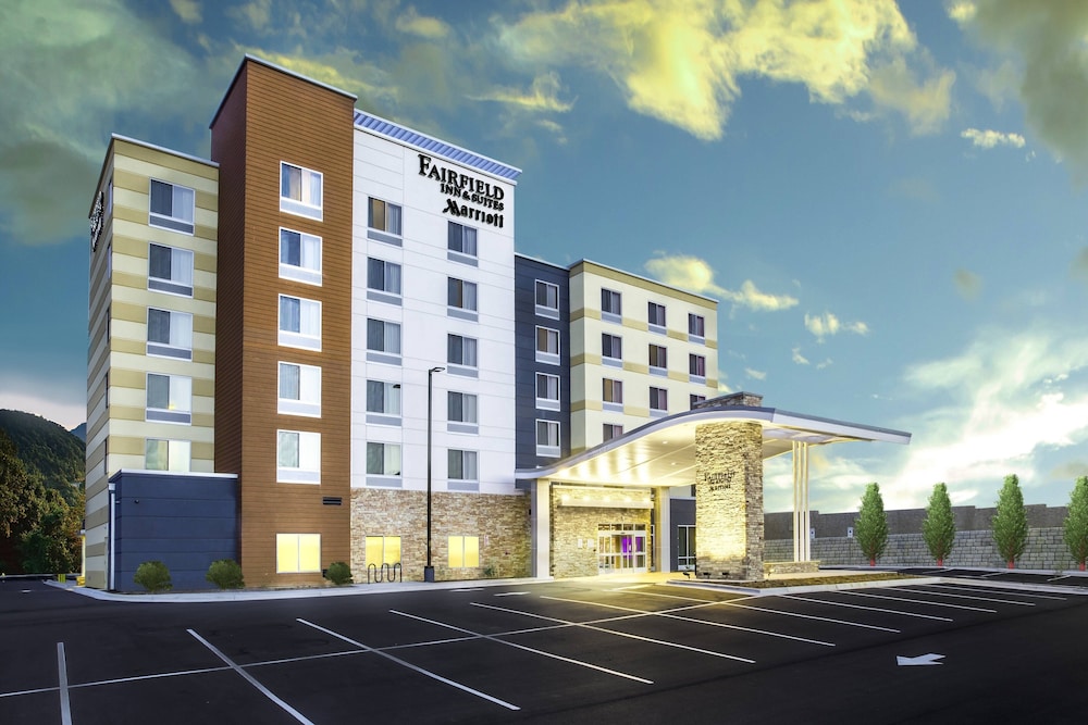 Fairfield Inn & Suites Asheville Tunnel Road in Asheville, United States
