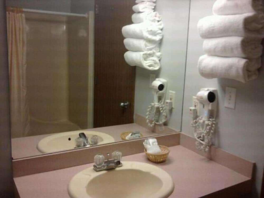 Quails Nest Inn and Suites - photo 19