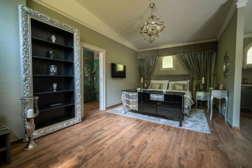 Hrad Kunzov Boutique Hotel — hotel in Lipnik Nad Becvou