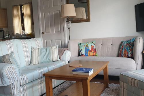 Seafront apartment ground floor free parking — 4-Star Luxury Hotel in Newcastle, United Kingdom