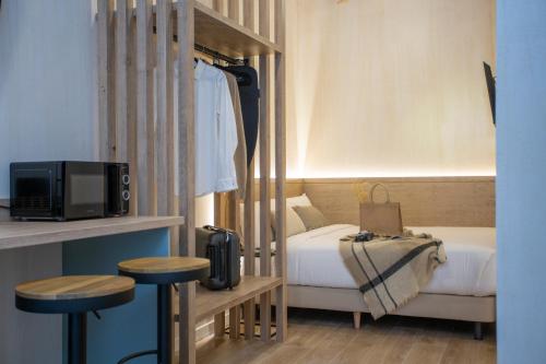 Nomad Haux Mestalla Room 101 — Valencia