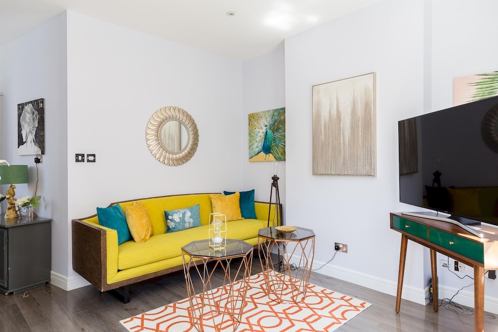 One Bedroom Apartment in Marylebone — 4-Star Luxury Hotel in London, United Kingdom