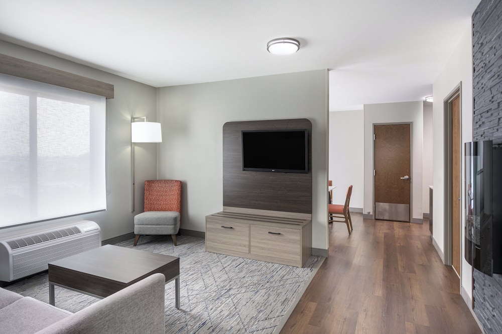Holiday Inn Express Hotel & Suites Belgrade by IHG - photo 30