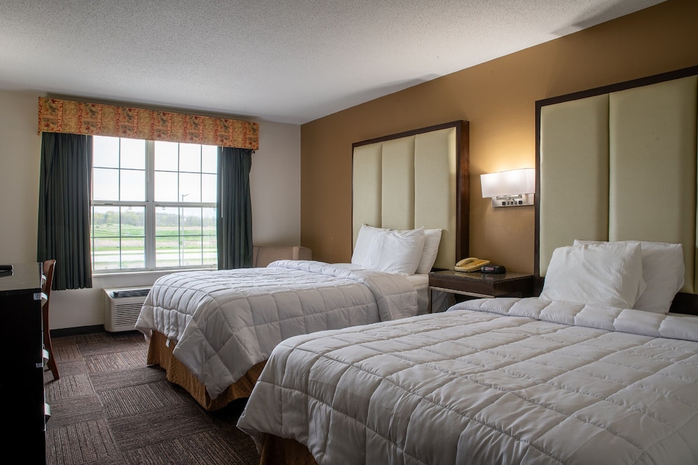 BlissPoint Inn & Suites - photo 9