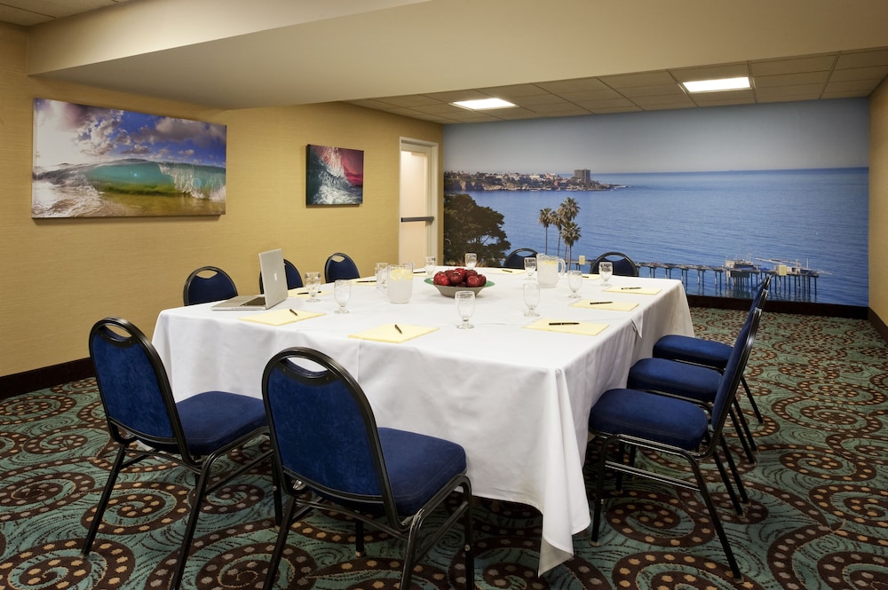 Empress Hotel of La Jolla - photo 19