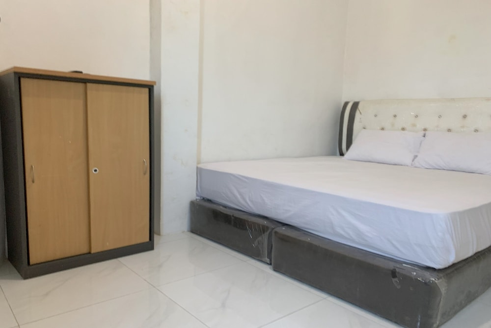 Hotel O Inara Homestay — Batam