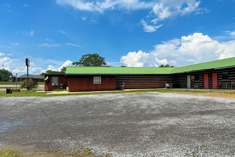 Weiss Lake Motel - photo 30