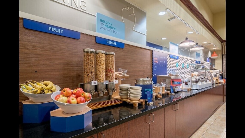 Holiday Inn Express Canton Potsdam - photo 19