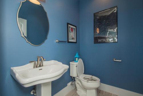 Conch Out by Oak Island Accommodations - photo 37
