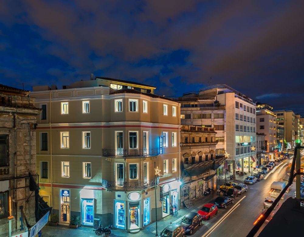 Lotus Center Inn — 4-Star Luxury Hotel in Athens, Greece