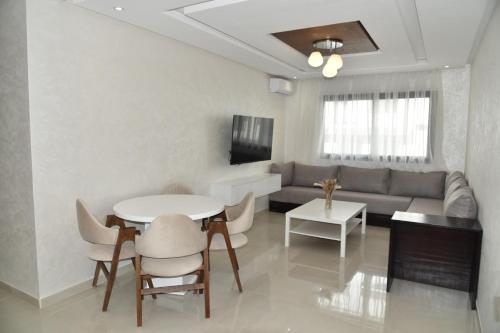 Lovely Apartment With Pool & Gym — 4-Star Luxury Hotel in Kenitra, Morocco