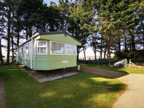 Newquay Caravan Holiday — hotel near Cornwall Airport Newquay