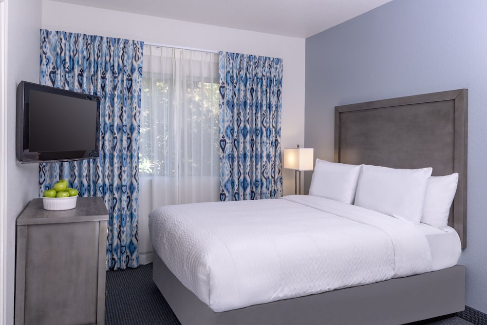 Beachfront Inn and Suites at Dana Point - photo 12
