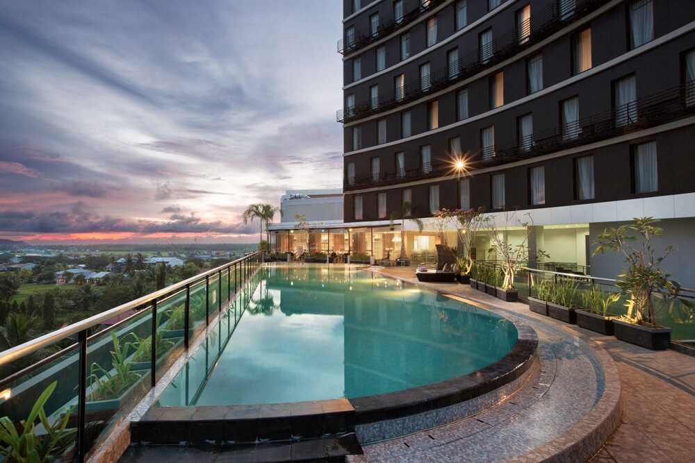 Swiss Belinn Singkawang — 4-Star Luxury Hotel in Singkawang, Indonesia