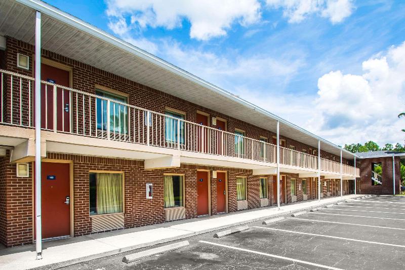SureStay by Best Western Jacksonville Airport - photo 3