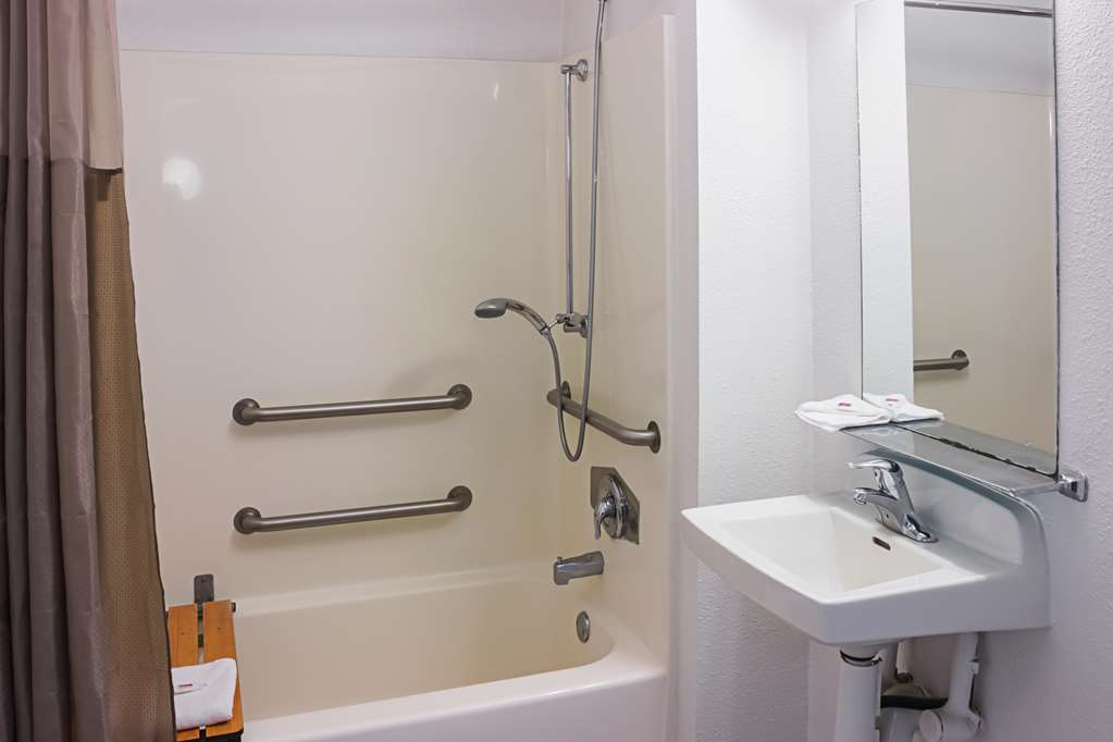 Motel 6 Porterville CA - photo 25