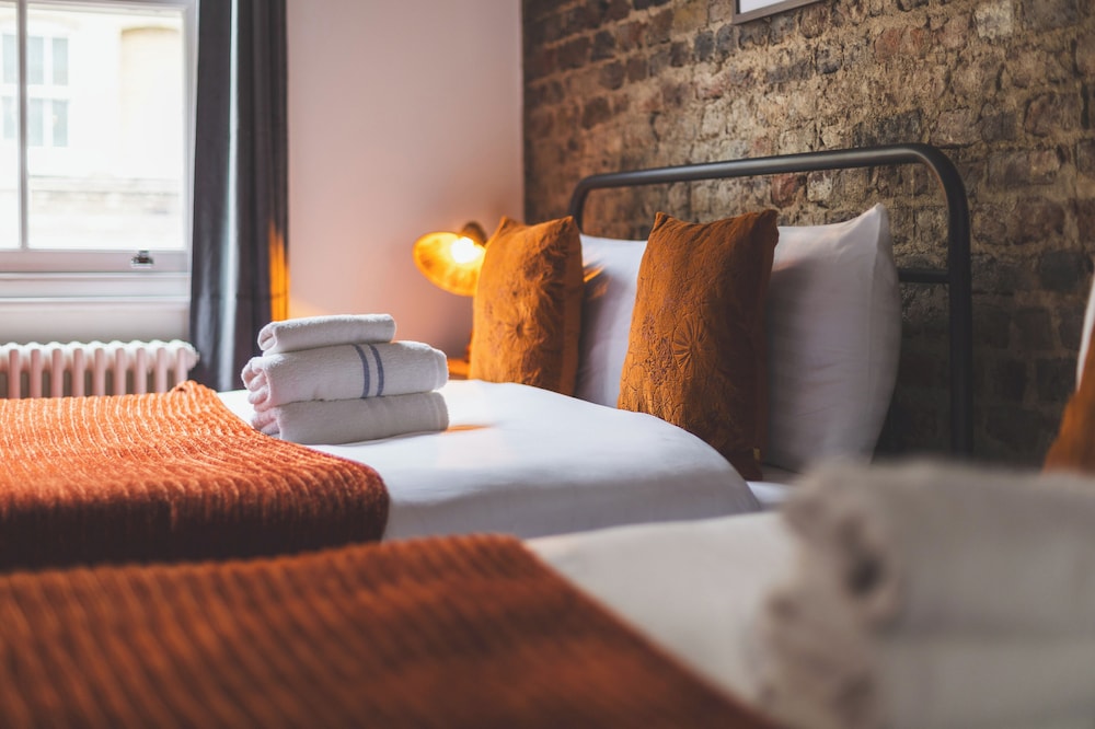 Ko Sawan Hotel - carbon neutral hotel in Phuket