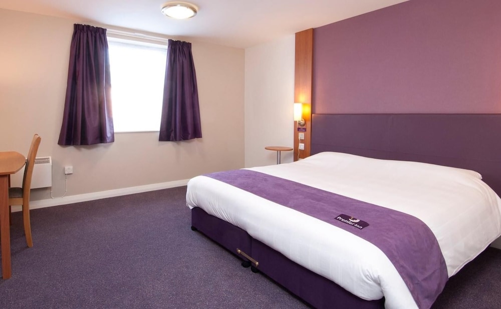 Premier Inn Barnsley Central M1 J37 — Barnsley — photo 3