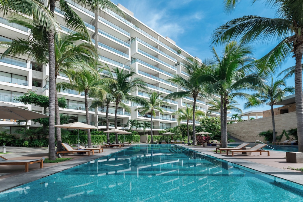 Live Aqua Private Residences Vallarta — 5-Star Luxury Hotel in Puerto Vallarta, Mexico