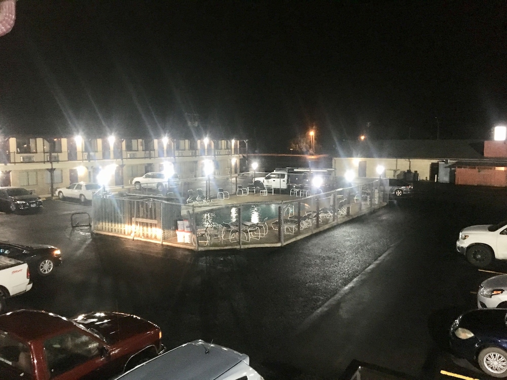 Inn At Mexia - photo 34