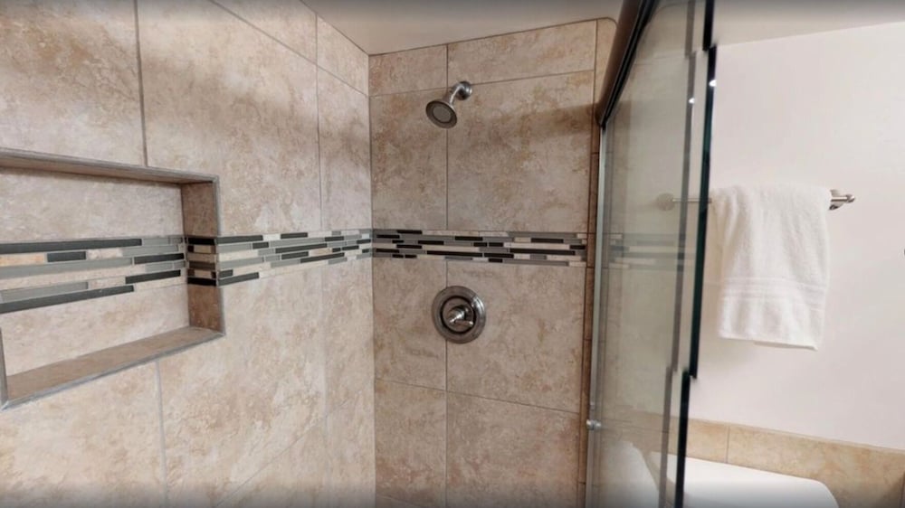 Love & Discover the Place of Your Dreams in 305 Lahaina - photo 30