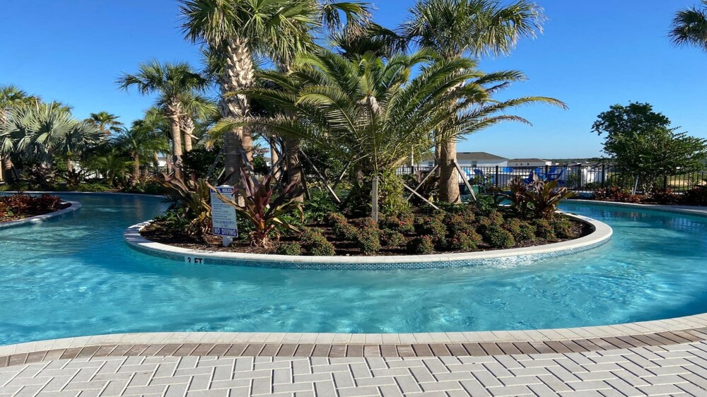 Orlando Getaway: Near Disney Pool Resort - photo 62