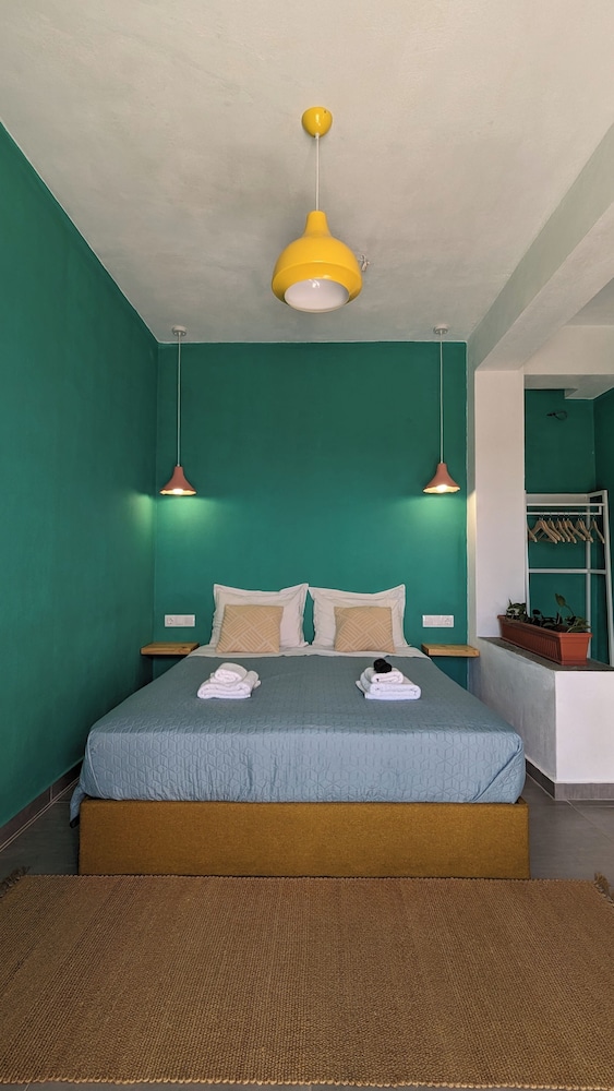 Under The Palm Tree Boutique Studios — 4-Star Luxury Hotel in Folegandros, Greece
