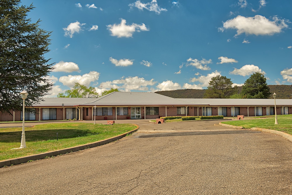 Bushman's Motor Inn — 4-Star Luxury Hotel in Lithgow, Australia
