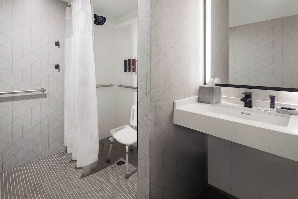 Renaissance Framingham Hotel & Conference Center - photo 26