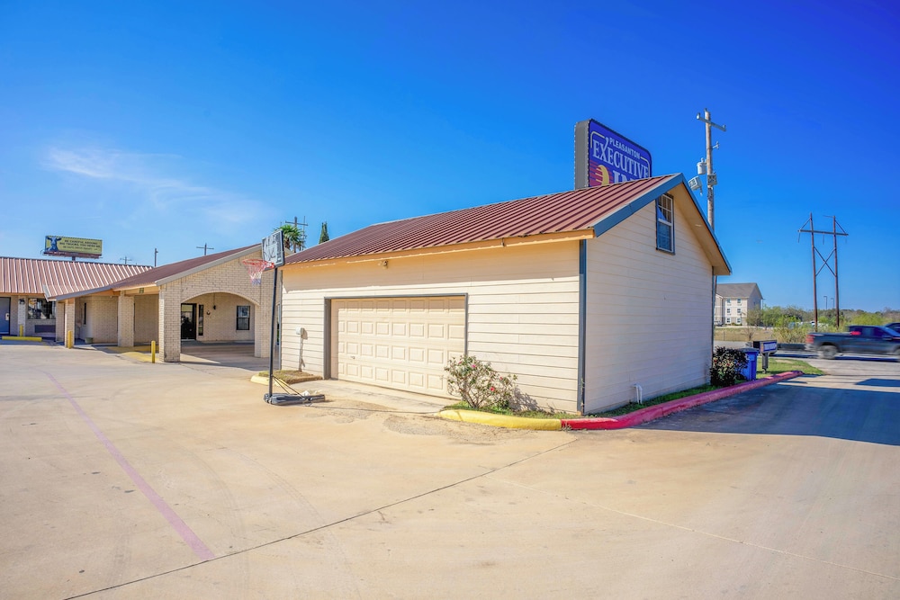 Pleasanton Executive Inn By OYO - photo 47