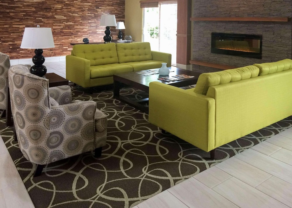 Country Inn & Suites by Radisson Delta Park North Portland - photo 3