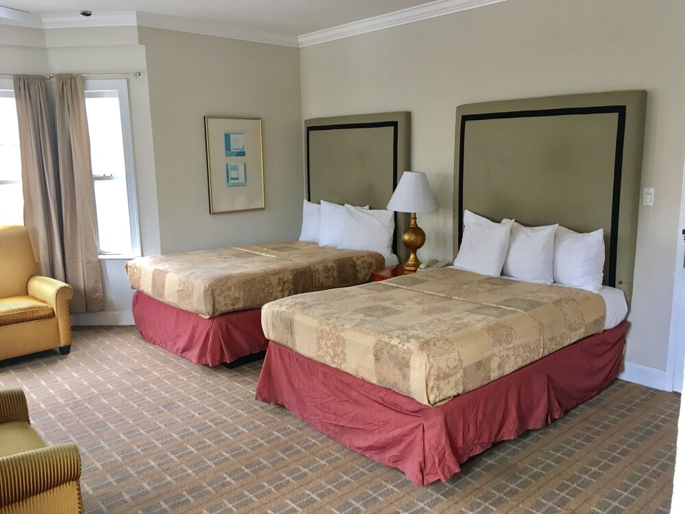 Americas Best Value Inn & Suites Soma - photo 16