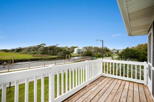 Kay La Plaj by Oak Island Accommodations - photo 48