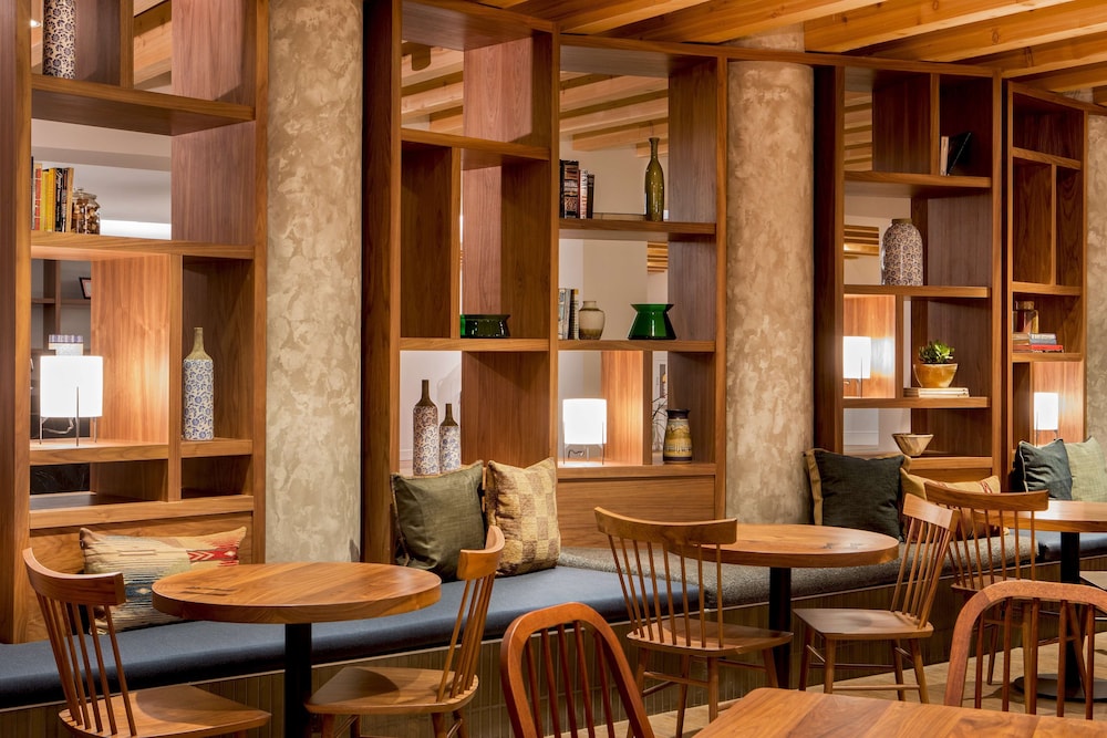 DoubleTree by Hilton Atlanta Windy Hill Ballpark - photo 52