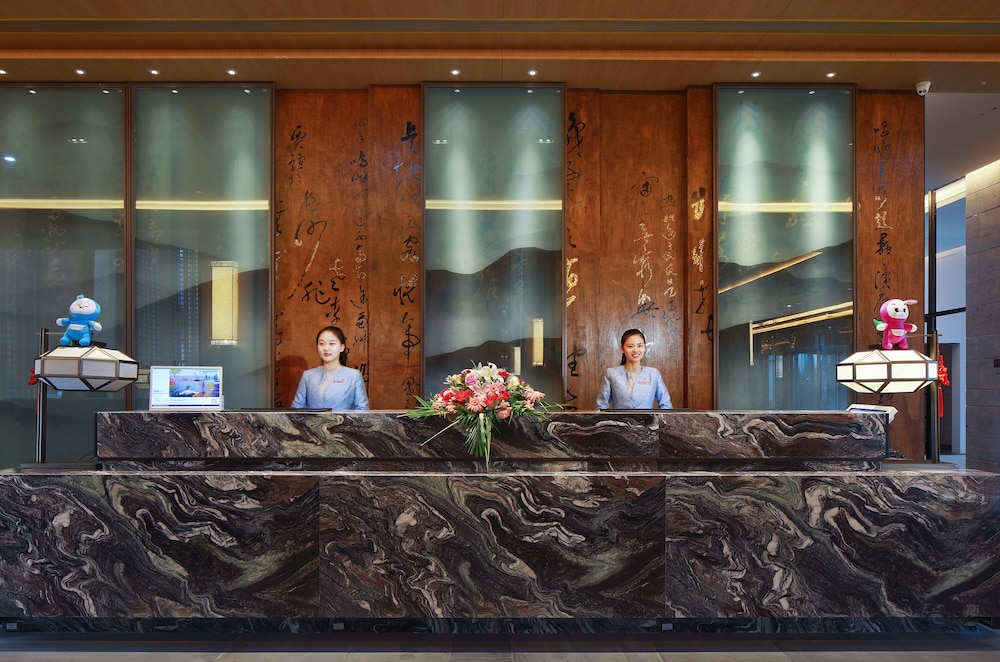 Crowne Plaza Nanchang Wanli by IHG — hotel in Nanchang