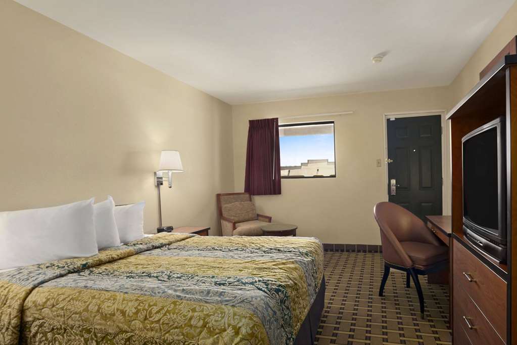 Travelodge by Wyndham Clovis - photo 10