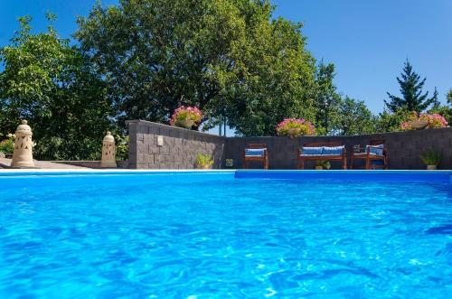 Villa del Gelso Chalet nel Parco dell'Etna — 4-Star Luxury Hotel in Mascali, Italy